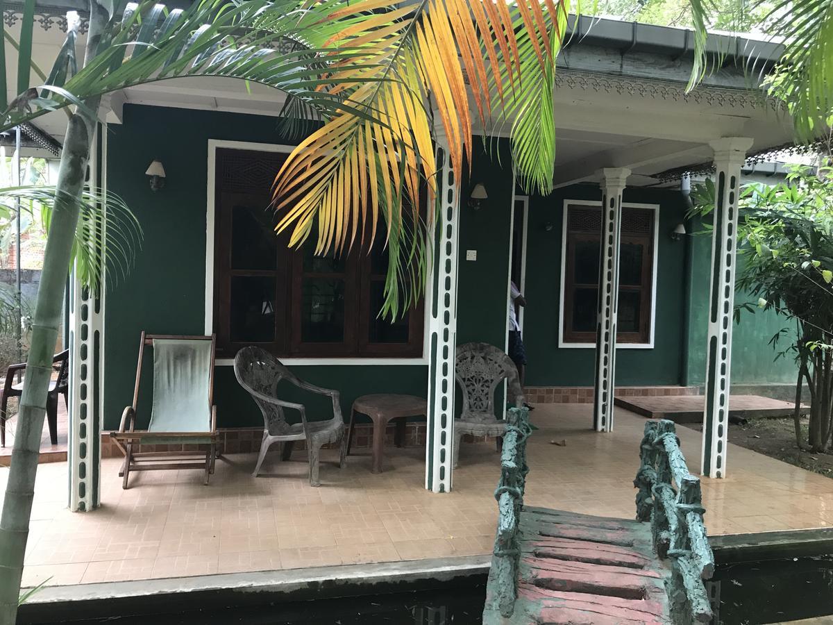 Deshani Holiday Inn Dambulla Bagian luar foto