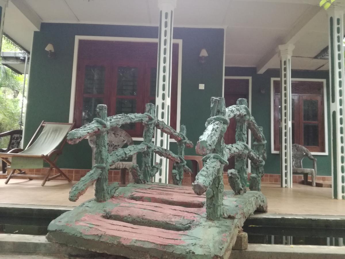 Deshani Holiday Inn Dambulla Bagian luar foto