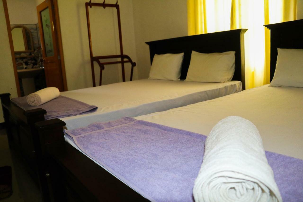 Deshani Holiday Inn Dambulla Bagian luar foto